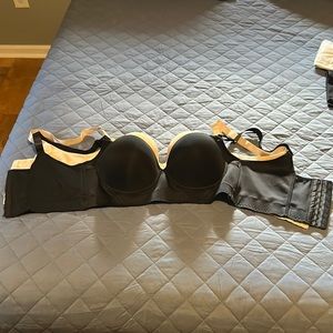 Brand new bras size 40F